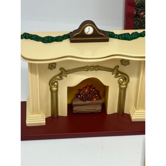 VTG 1993 Hallmark Keepsake Ornament | The Bearingers Fireplace with Floor Base - Picture 3 of 10